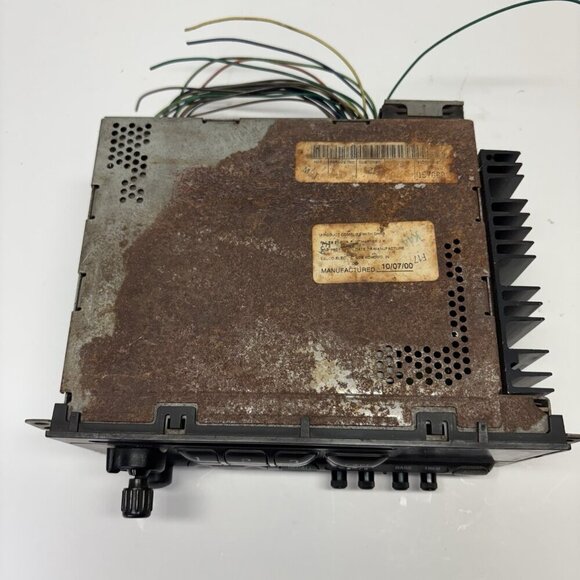 98-02 Chevy Suburban LS Z-71 1500 Series AM/FM CD Radio OEM Delco Electronics - Picture 5 of 15